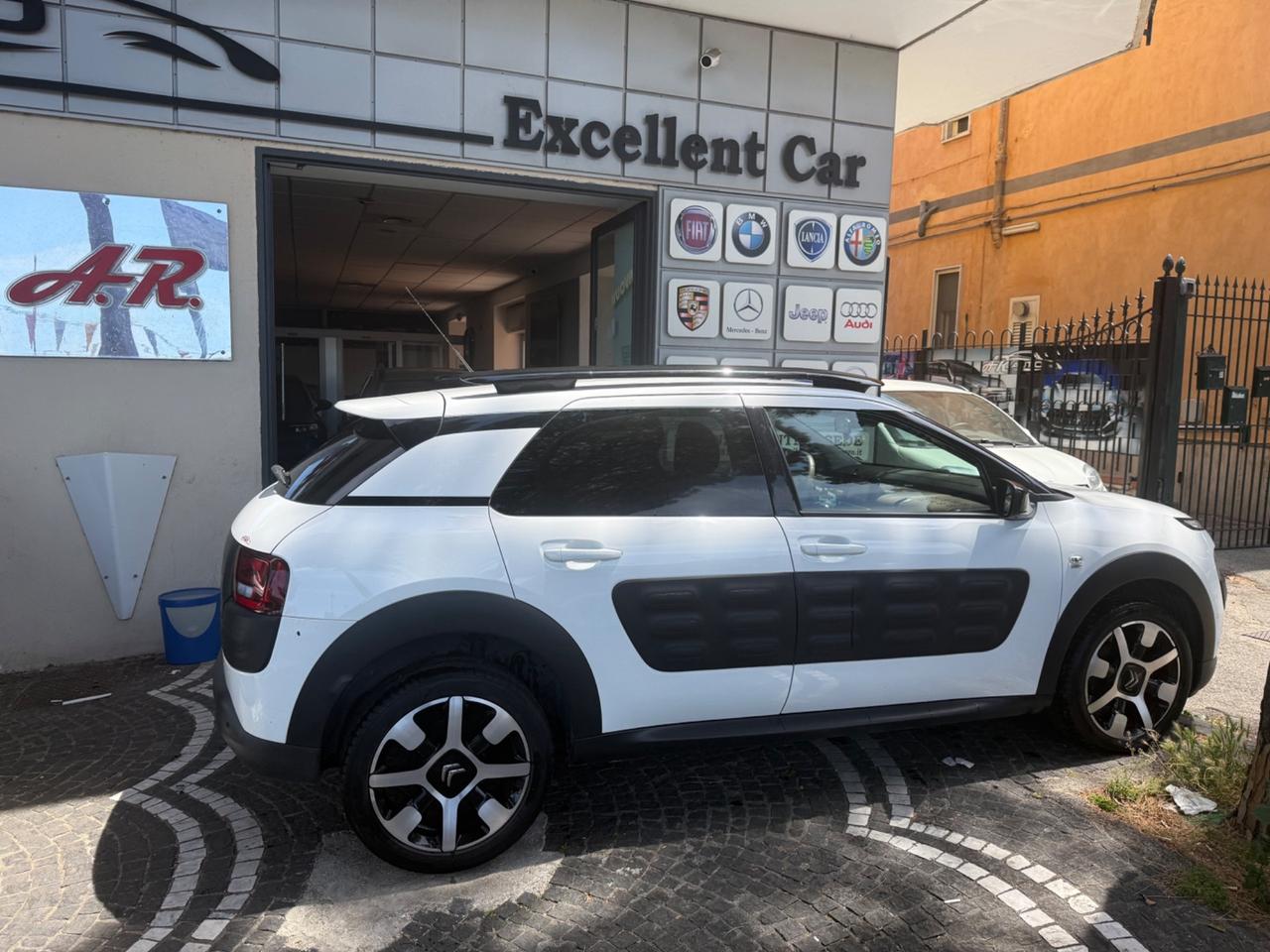 Citroen C4 Cactus BlueHDi 100 S&S ETG6 Shine