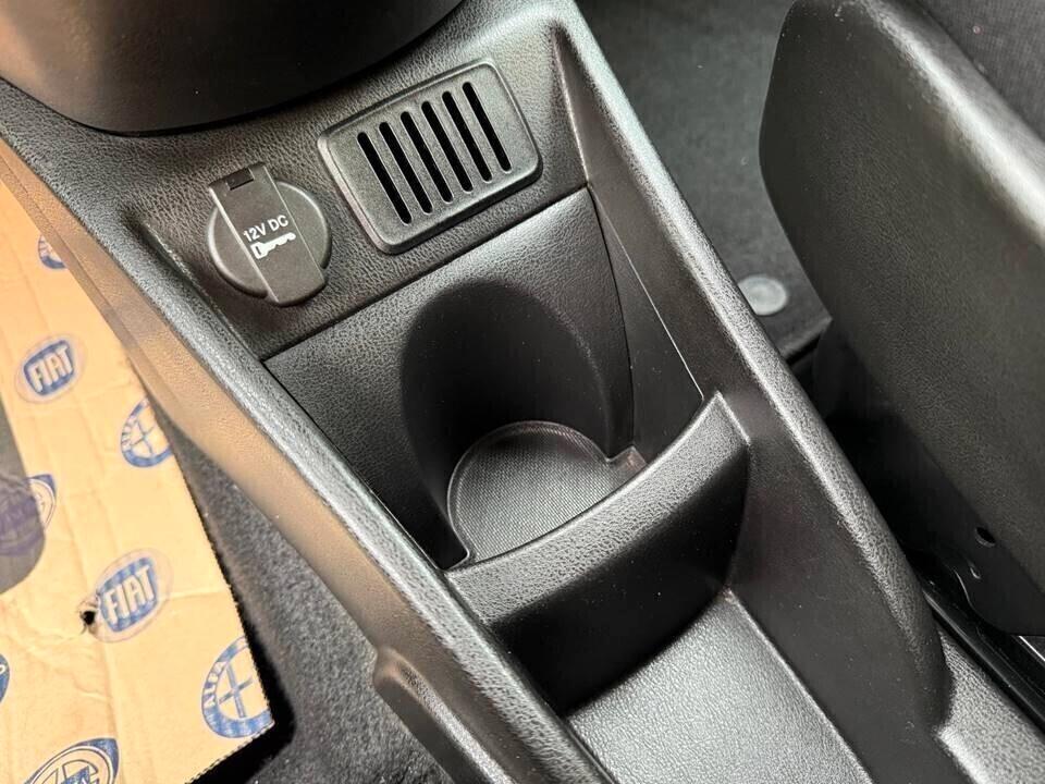 Lancia Ypsilon 1.0 FireFly 5 porte S&S Hybrid Ecochic Silver