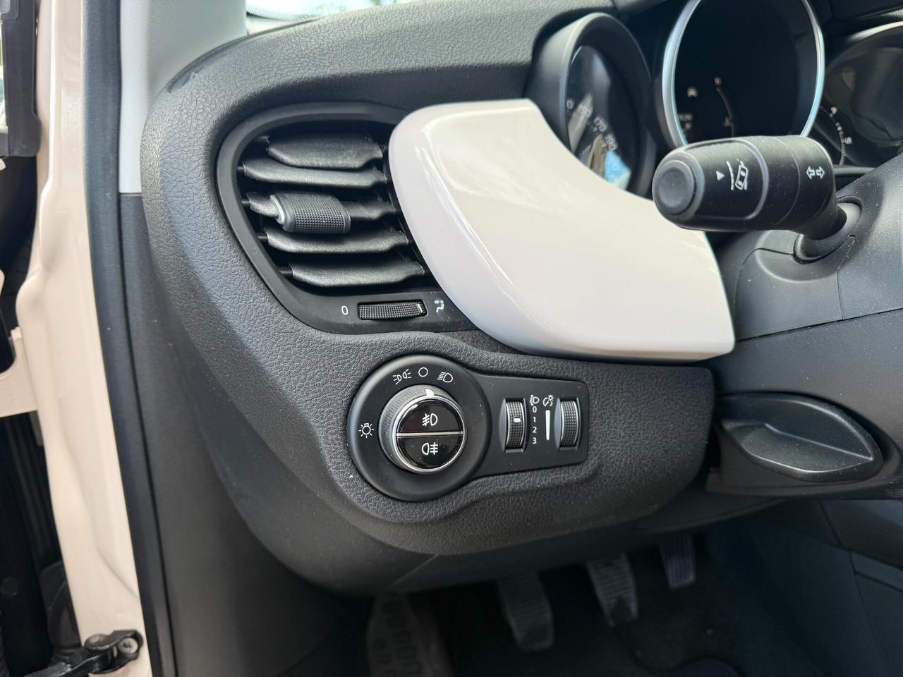 FIAT 500X 2015 1.6 DIESEL 120 CV *PELLE *NAVIGATORE