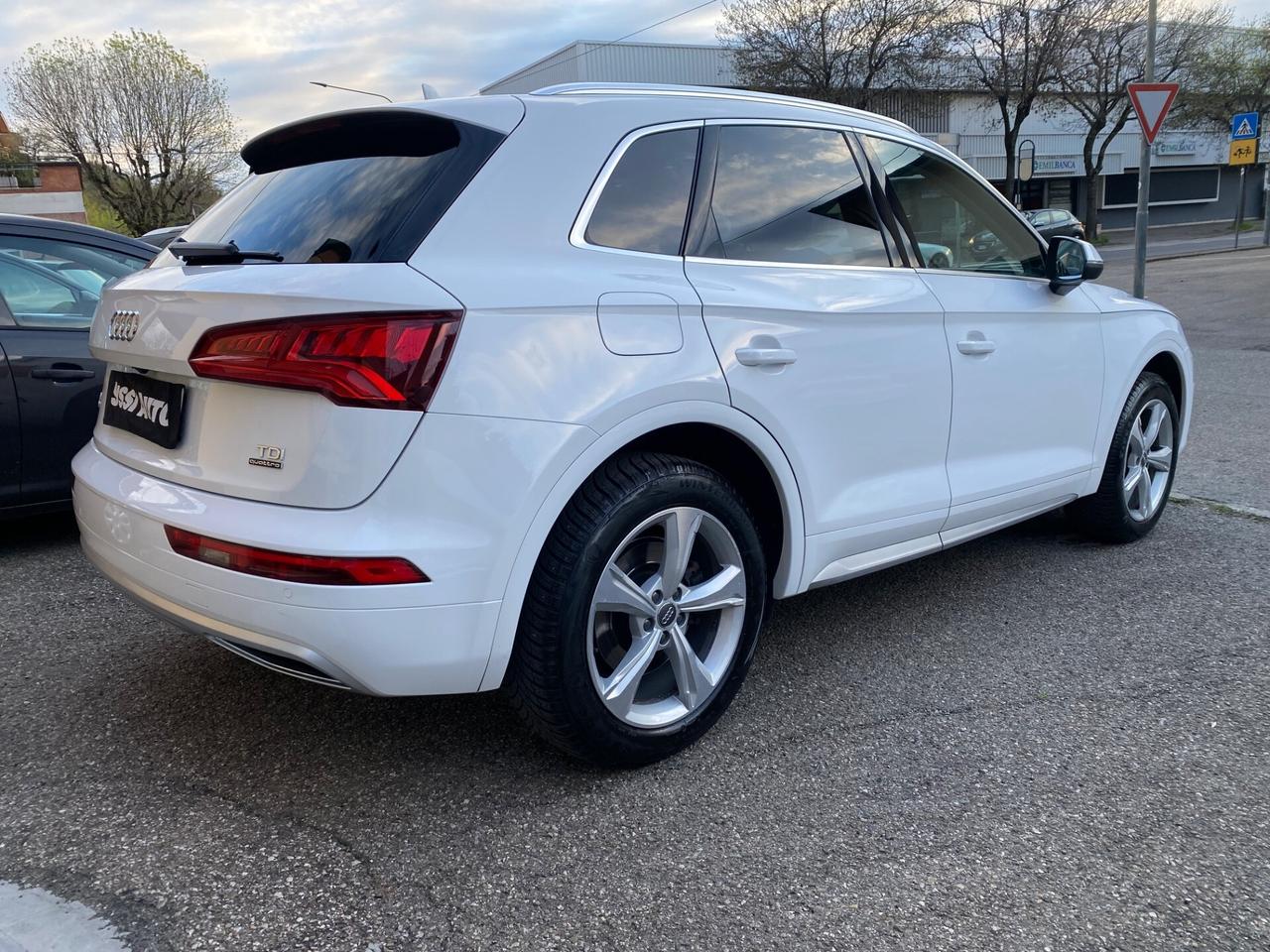 Audi Q5 2.0 TDI quattro S tronic Design Sport