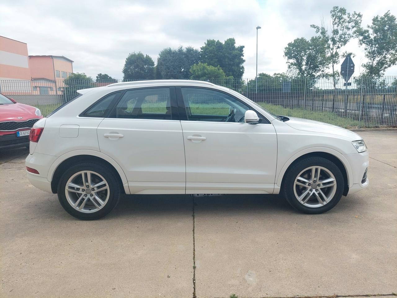 AUDI Q3 2.0 TDI 150 CV quattro S-tronic Sport-2016