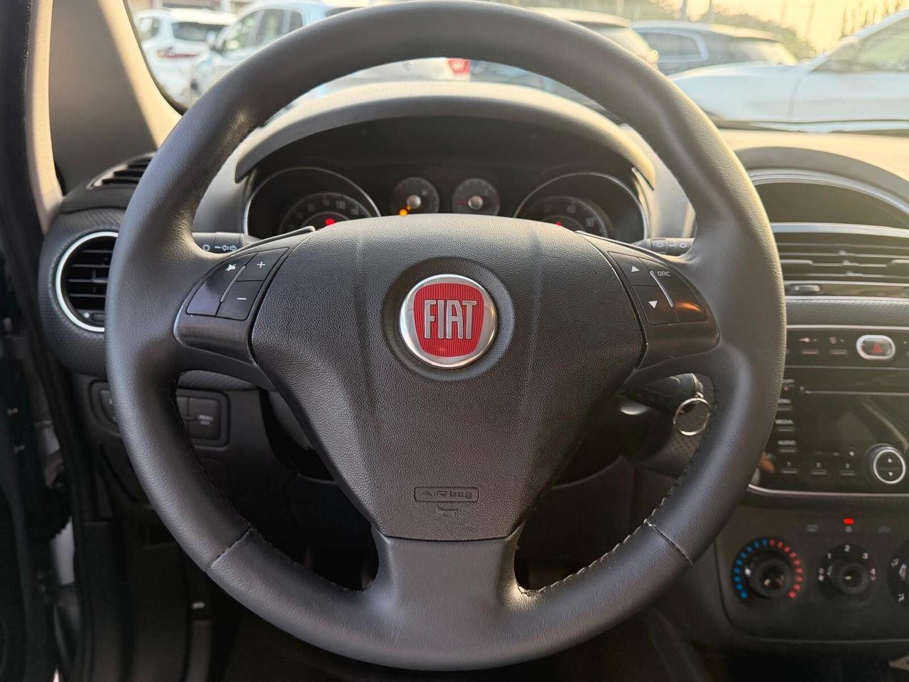 FIAT PUNTO EVO 1.2 70CV 51KW OK NEOPATENTATI ANNO 2012