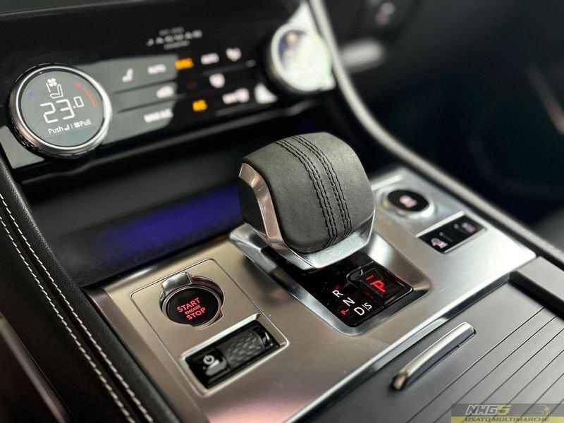 Jaguar F-Pace F-Pace 2.0 D 204 CV AWD aut. R-Dynamic SE