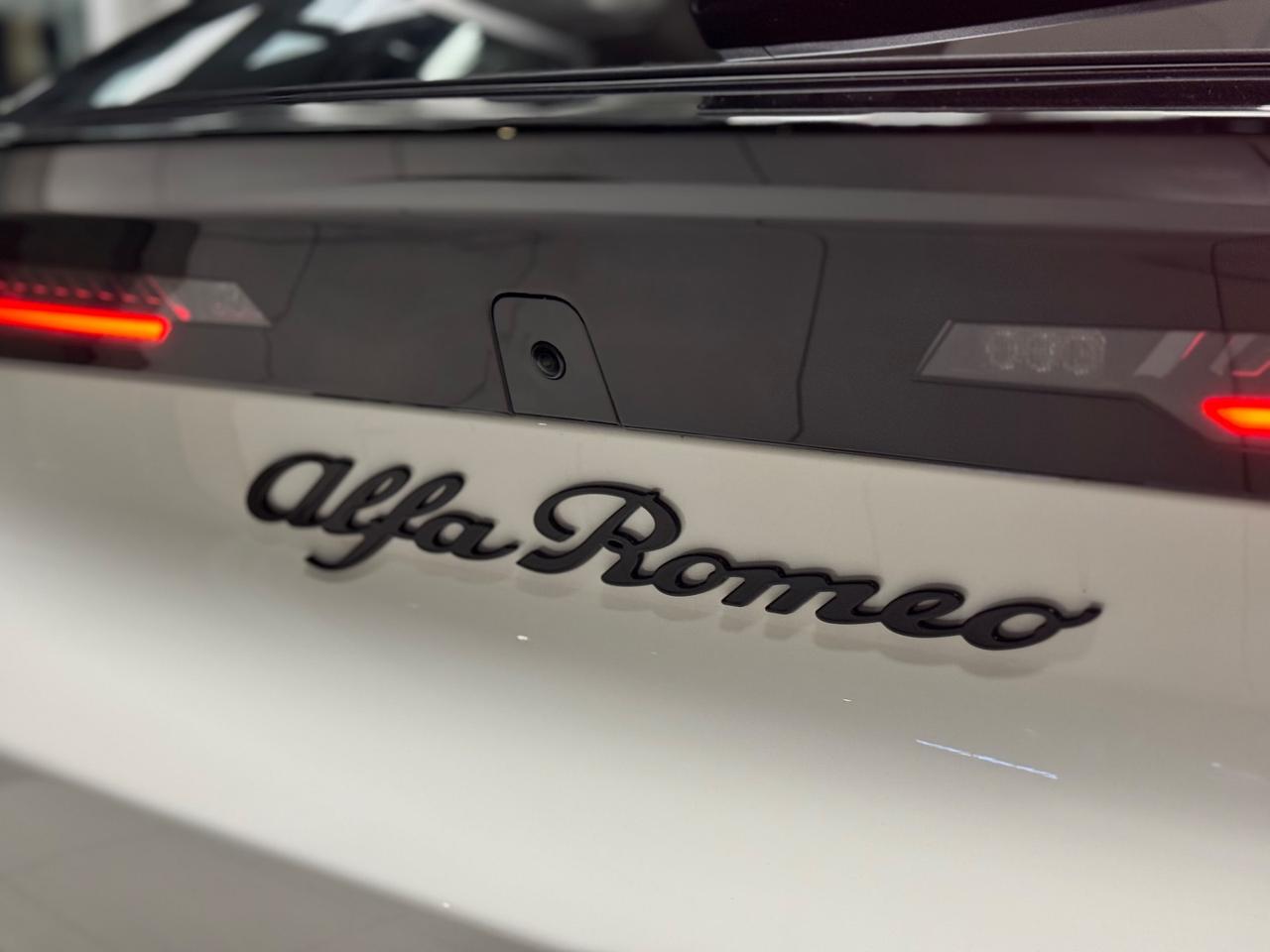 Alfa Romeo Junior 1.2 145 CV Hybrid eDCT6 Speciale