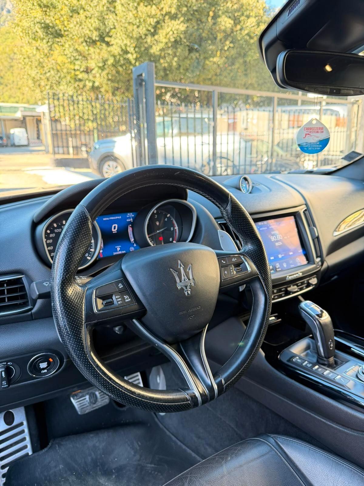 Maserati Levante V6 Diesel 275 CV AWD Granlusso
