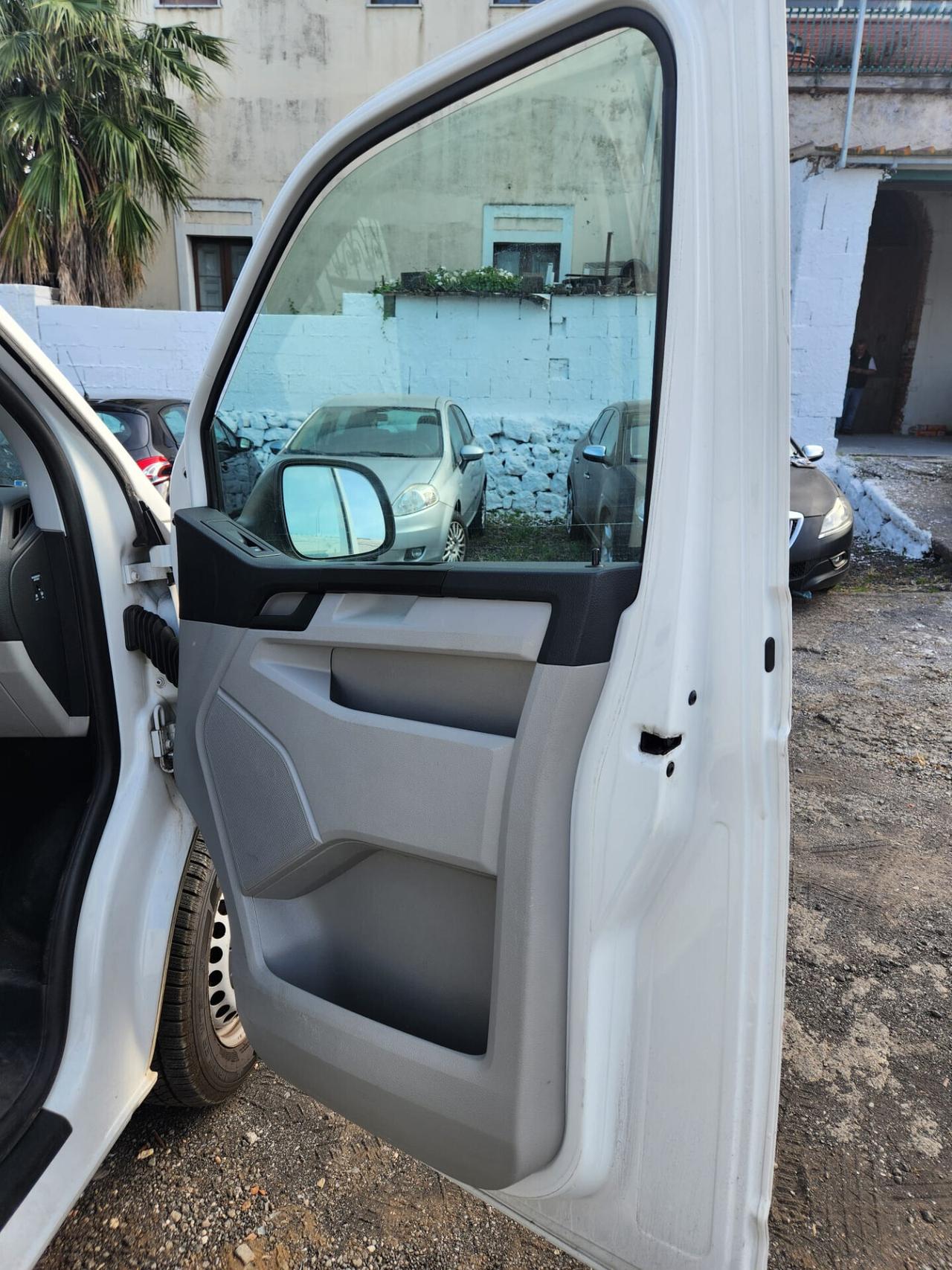 VOLKSWAGEN TRASPORT T6 2.0 102 CV ANNO 2019