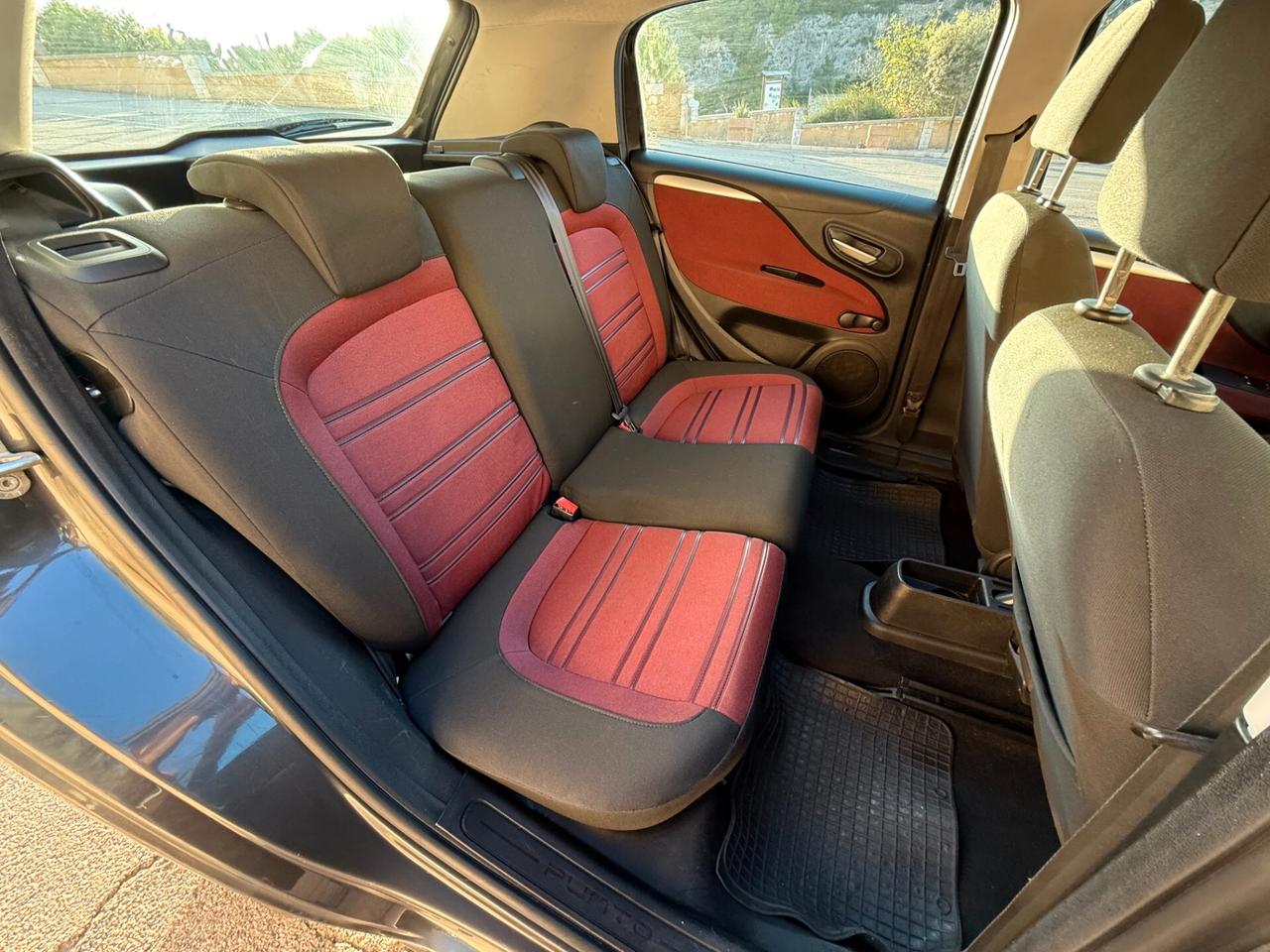 Fiat Punto EVO/1.3 MJT 75CV/NEOPATENTATI