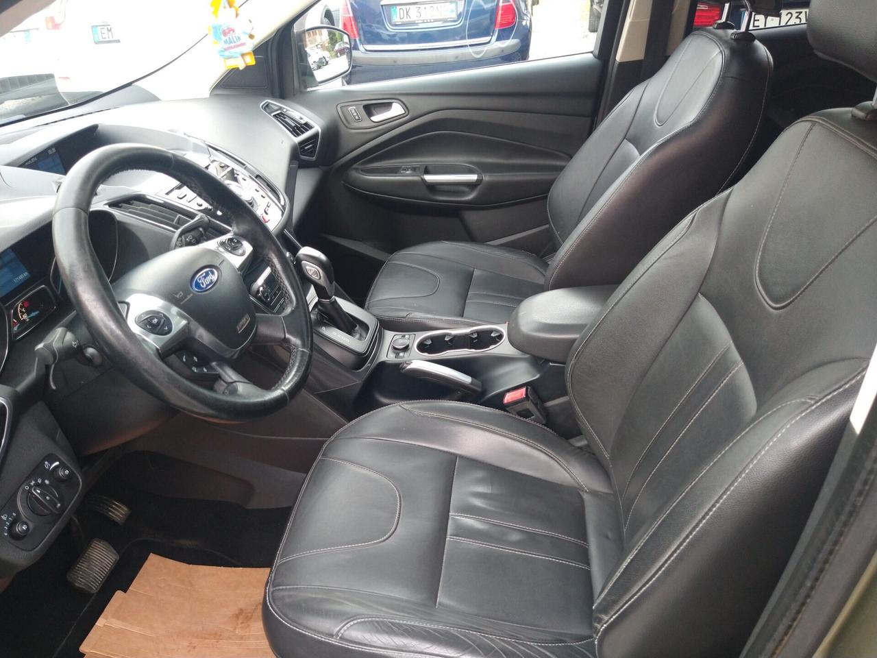 Ford Kuga 2.0 TDCI 163 CV 4WD Powershift Titanium