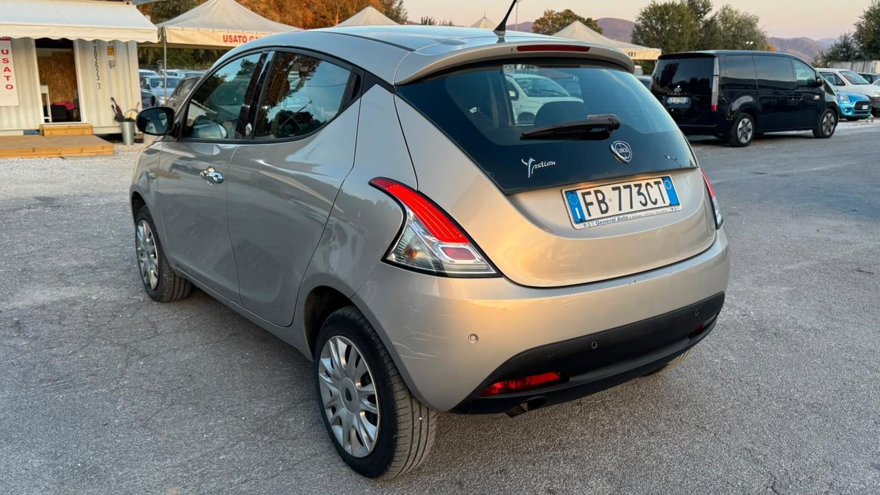 Lancia Ypsilon 0.9 TwinAir 85 CV 5 porte