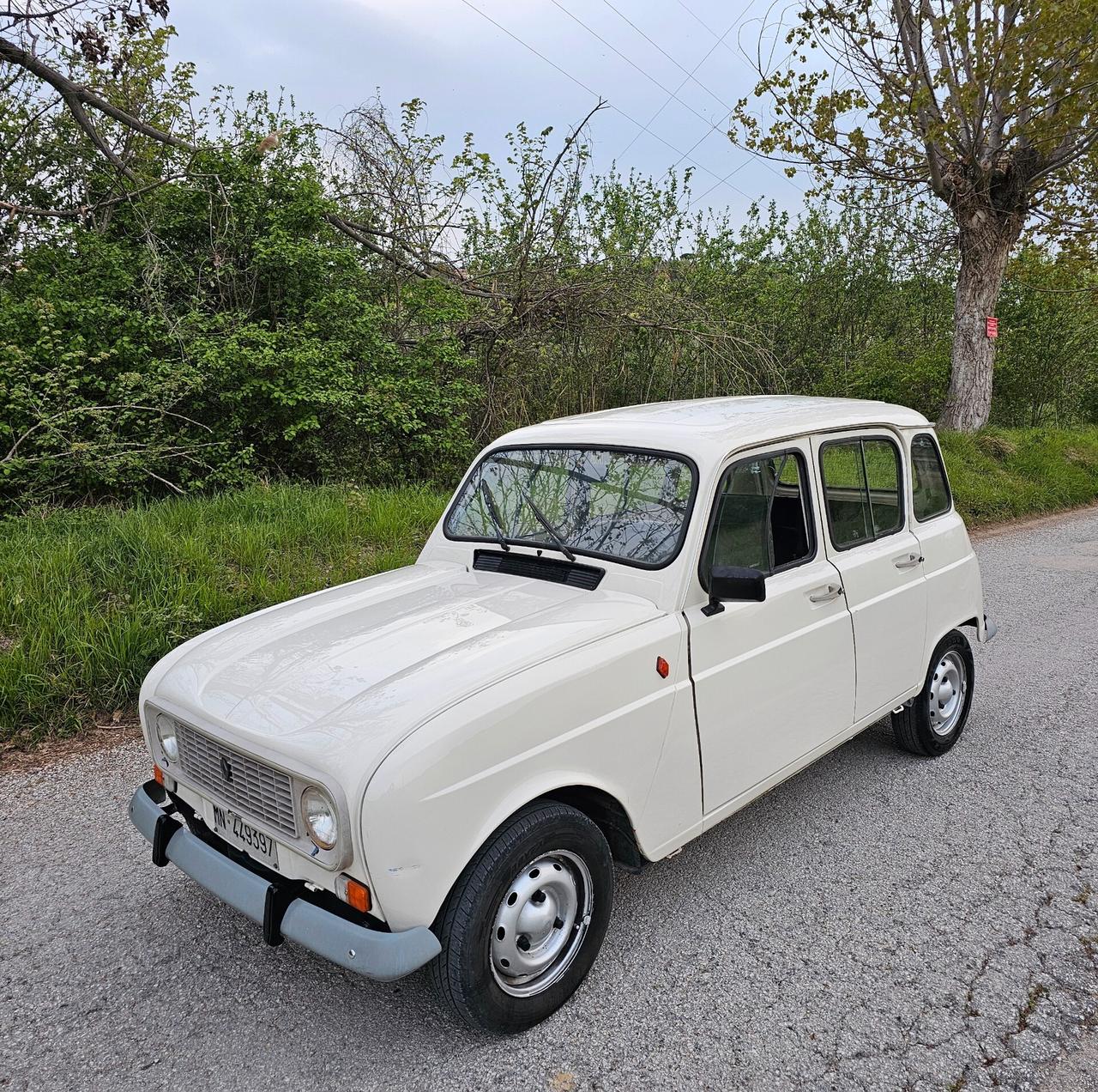 Renault 4 TL 950