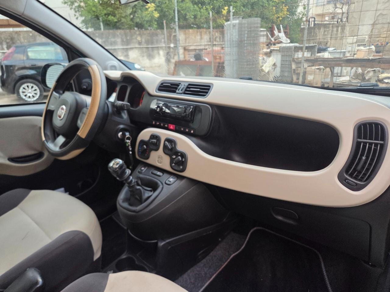 Fiat Panda 0.9 TwinAir Turbo Natural Power Lounge