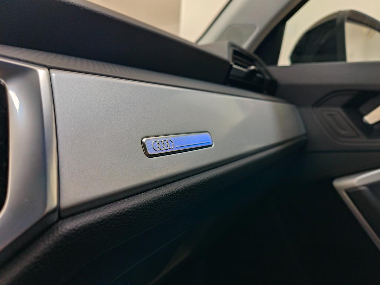 Audi Q3 35 TDI S tronic Business