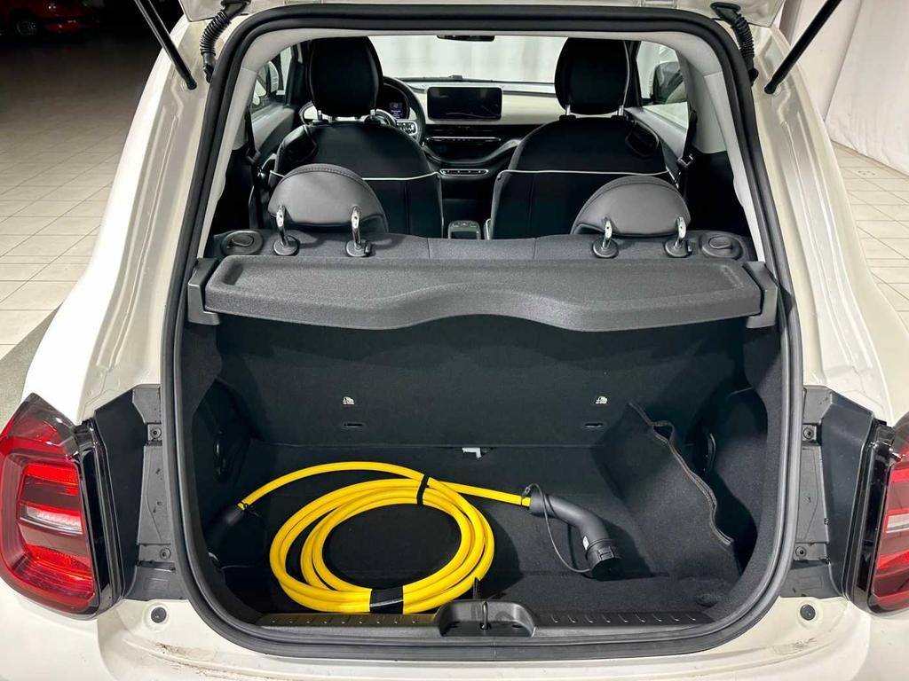 Fiat 500 e 42 kWh