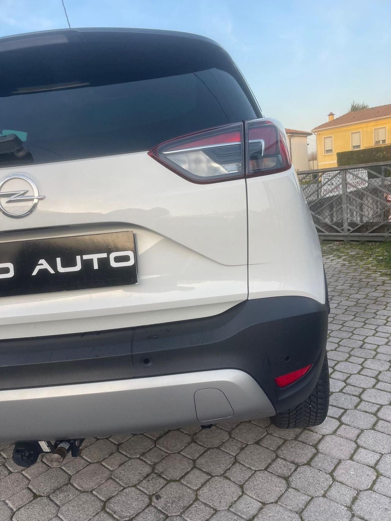 Opel Crossland X 1.2 12V Innovation GANCIO TRAINO