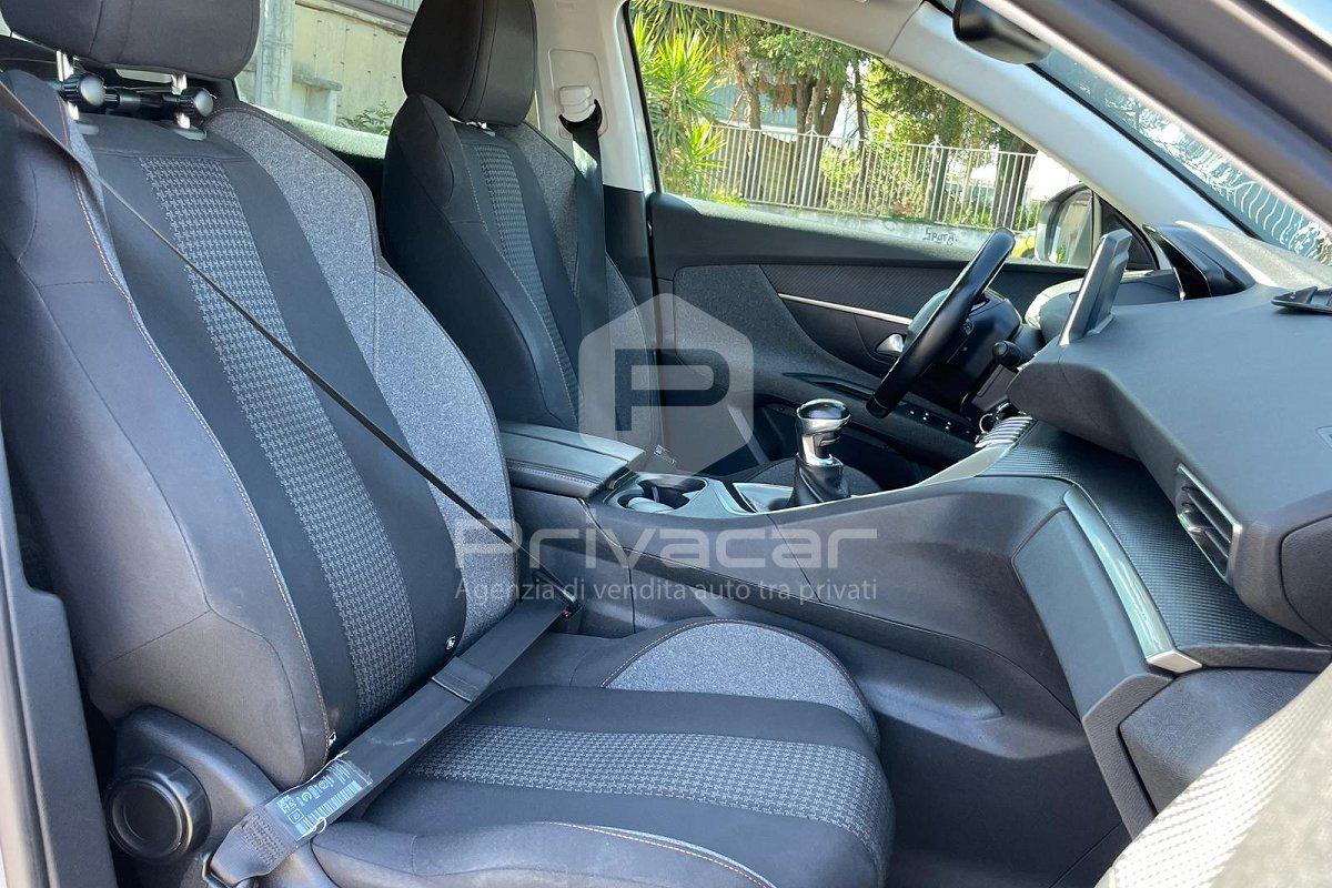 PEUGEOT 3008 BlueHDi 130 S&S Business