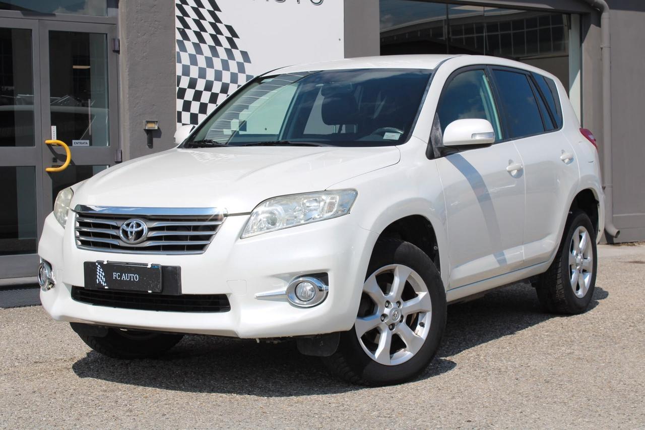 Toyota RAV 4 RAV4 2.2 D-4D 150 CV DPF Luxury