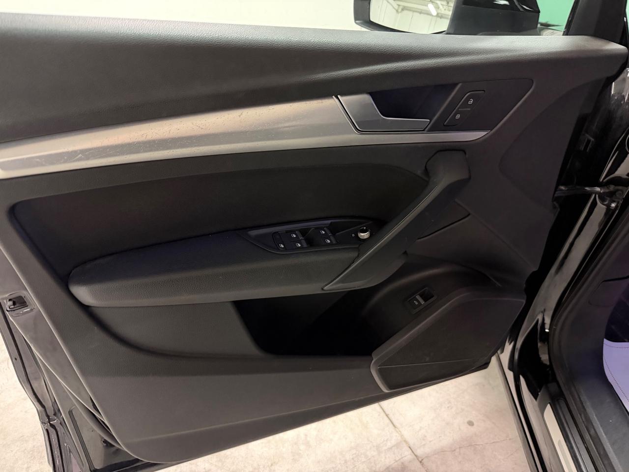 Audi Q5 2.0 TDI 190 CV quattro S tronic Business Sport