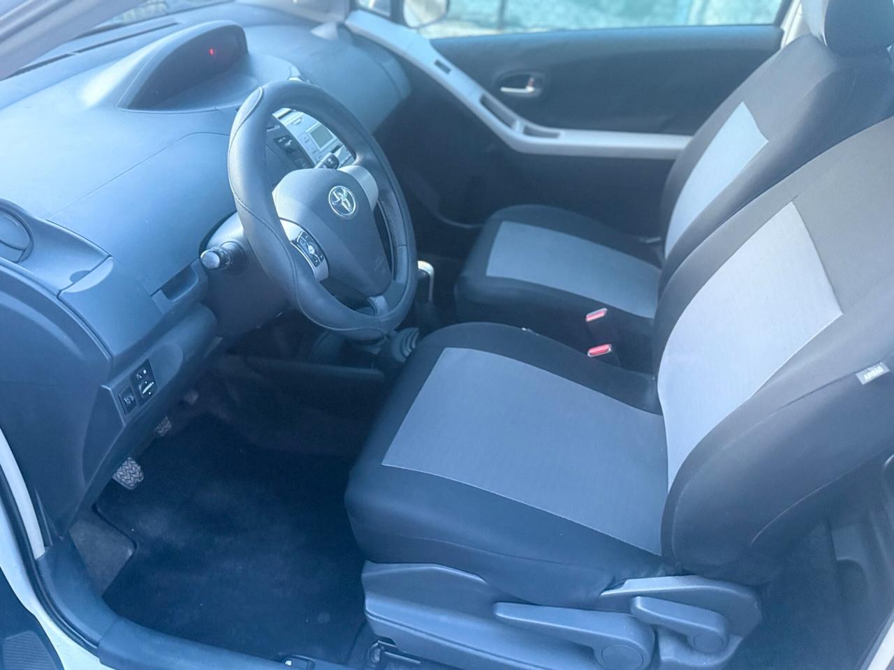 Toyota Yaris 1.4 D-4D 3 porte Sol