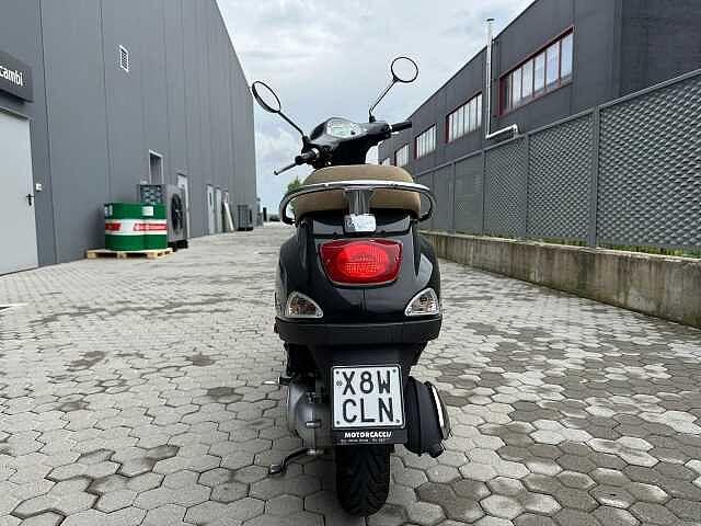 Piaggio Vespa LX 50
