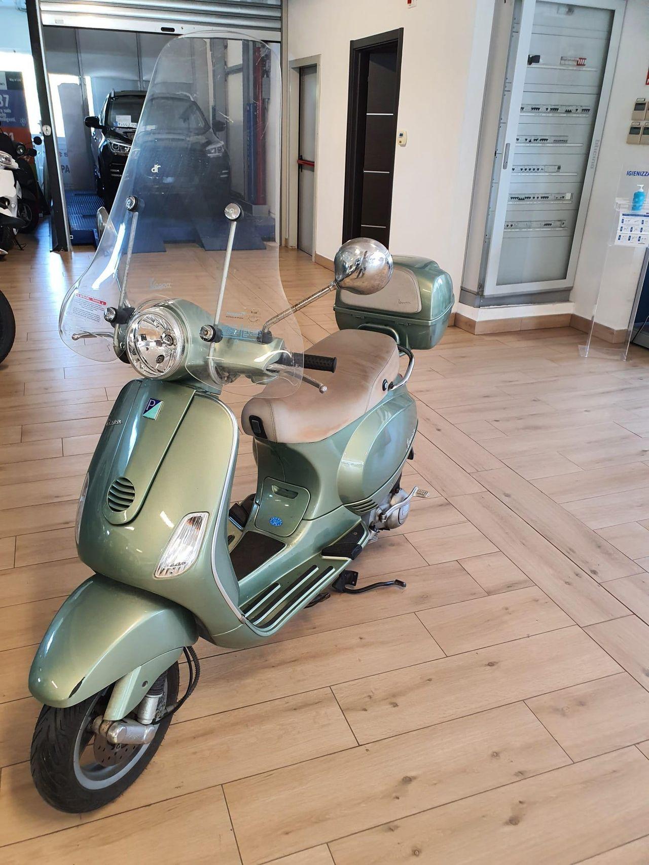 Piaggio Vespa ,