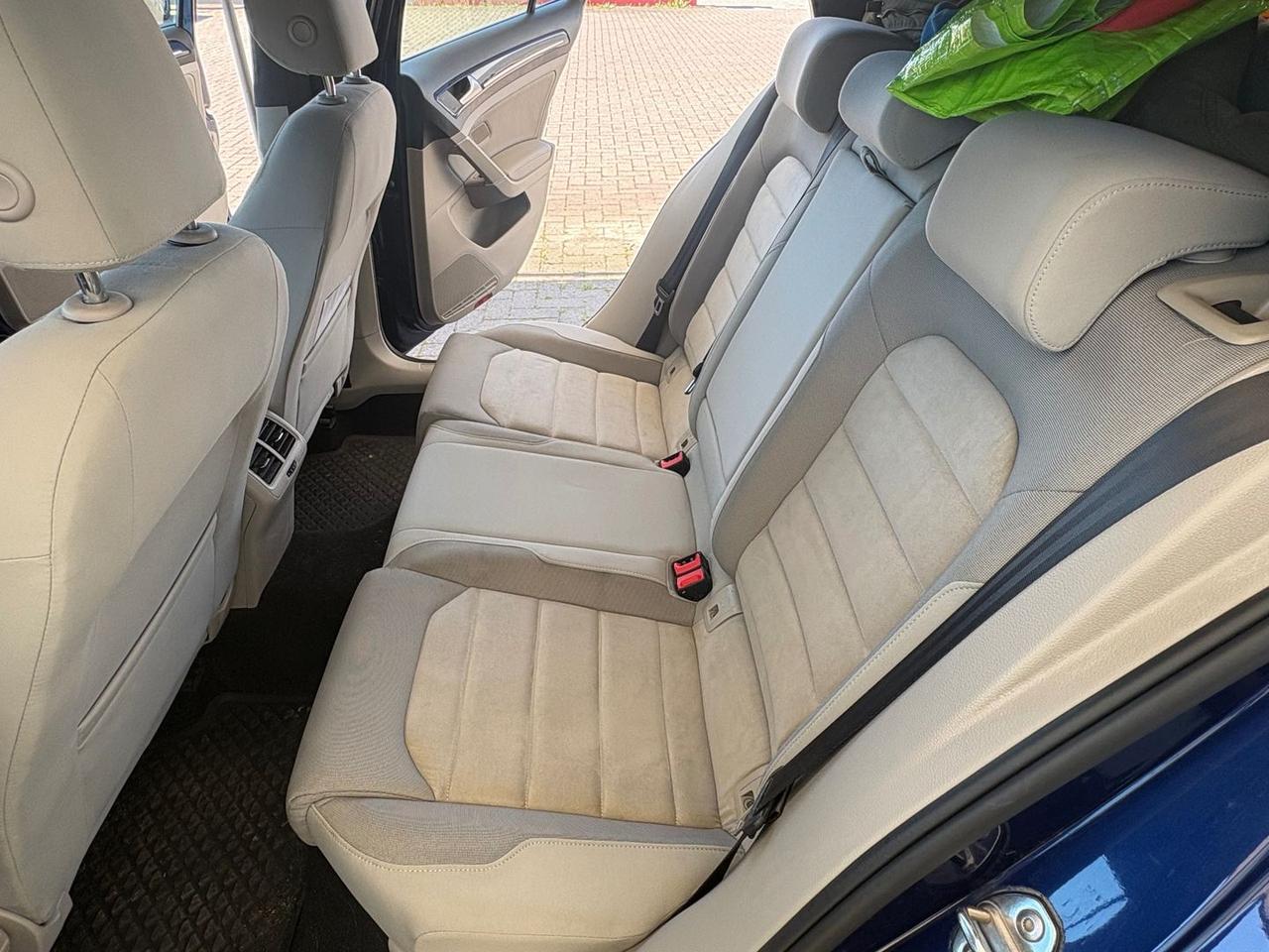 Volkswagen Golf Executive 2.0 TDI BlueMotion #9473