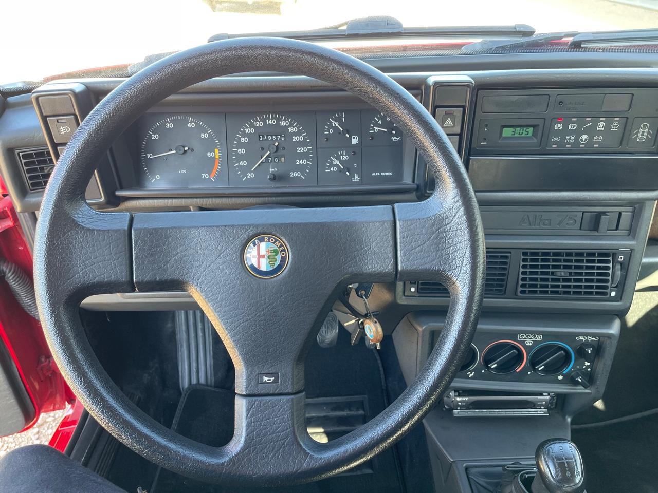 Alfa Romeo 75 2.0i Twin Spark PARI AL NUOVO