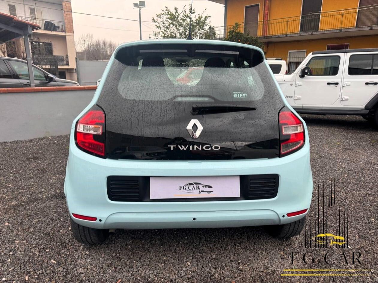 Renault Twingo SCe Live 11/2015 1.0 70 CV