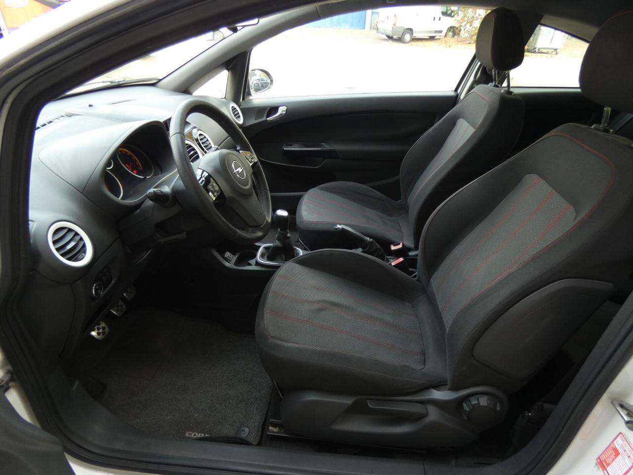 OPEL Corsa 4ª serie Corsa 1.2 3 porte b-color