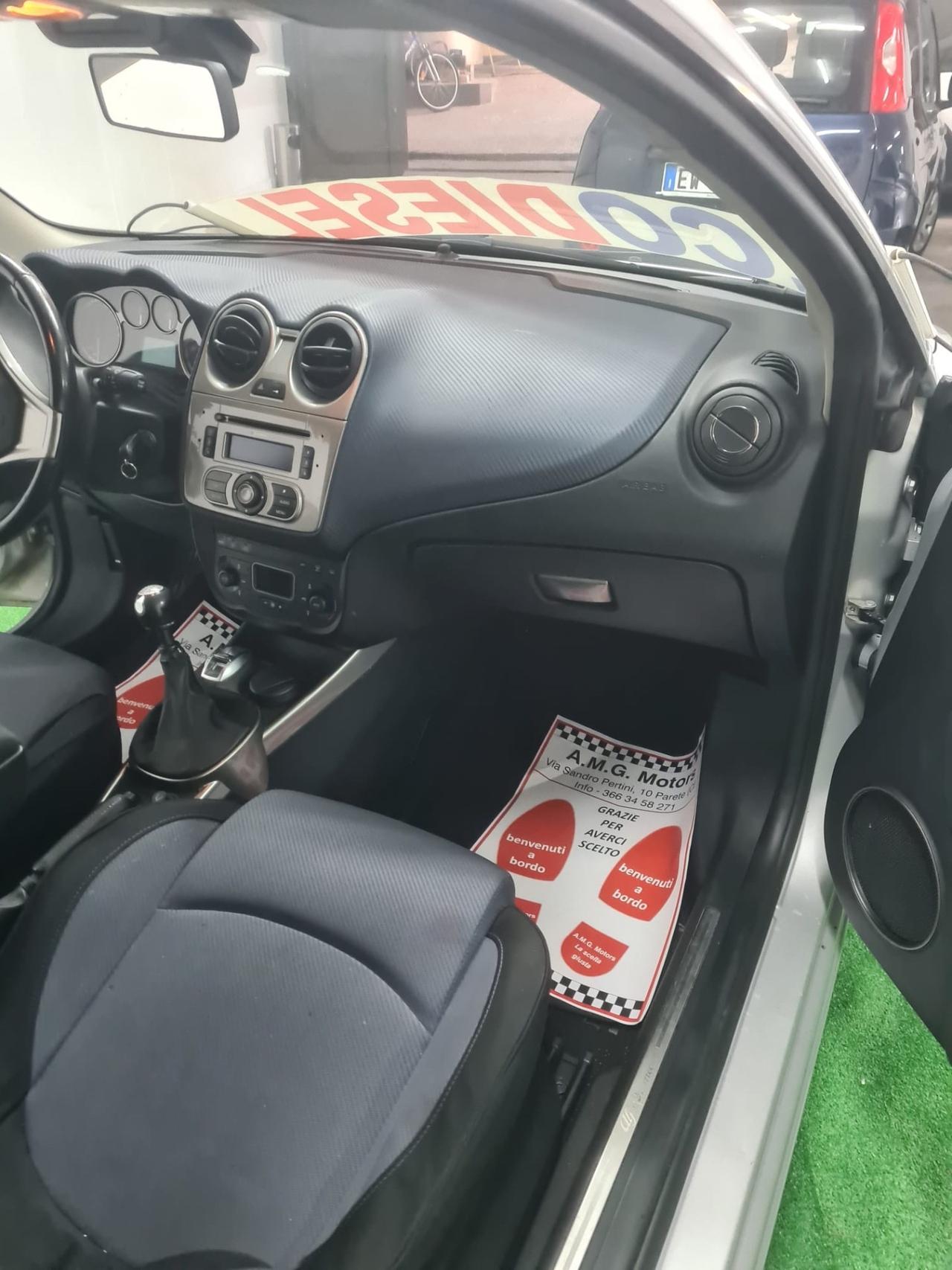 Alfa Romeo MiTo 1.6 JTDm 16V Distinctive Sport Pack