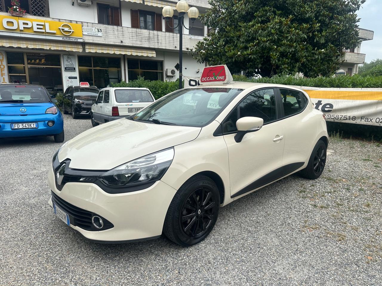 Renault Clio 1.2 75 CV 5 porte Duel