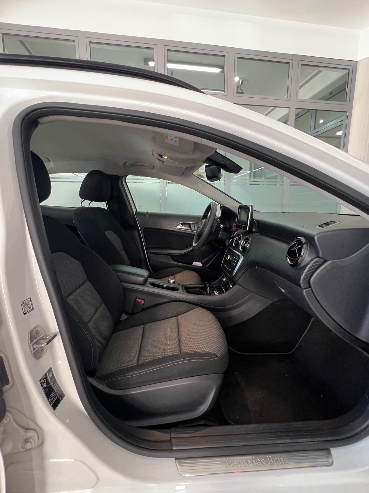 Mercedes-benz GLA 200 d Automatic Business