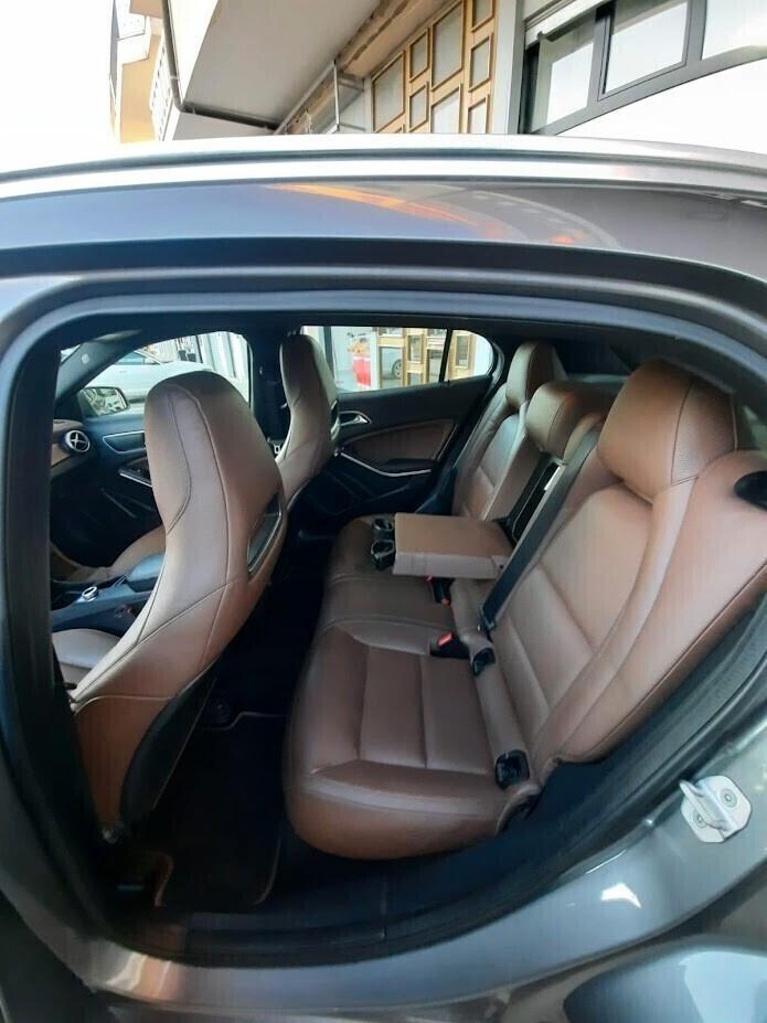 Mercedes-benz GLA 200 GLA 200 CDI Automatic Premium