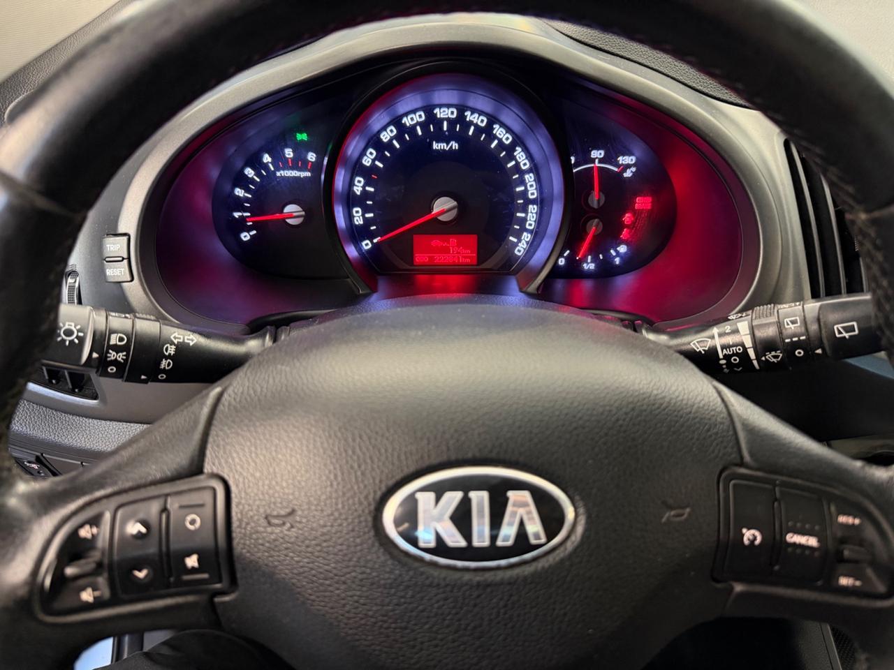ER684HL KIA Sportage 3a serie (2010) Sportage 1.7 CRDI VGT 2WD Class (85 kw) Valore di listino: € 26100