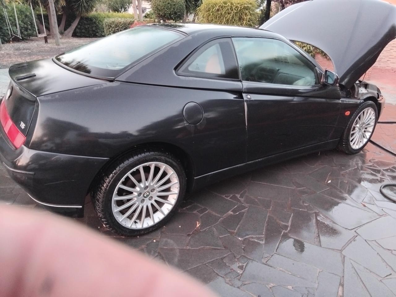 Alfa Romeo GTV 2.0i V6 turbo cat