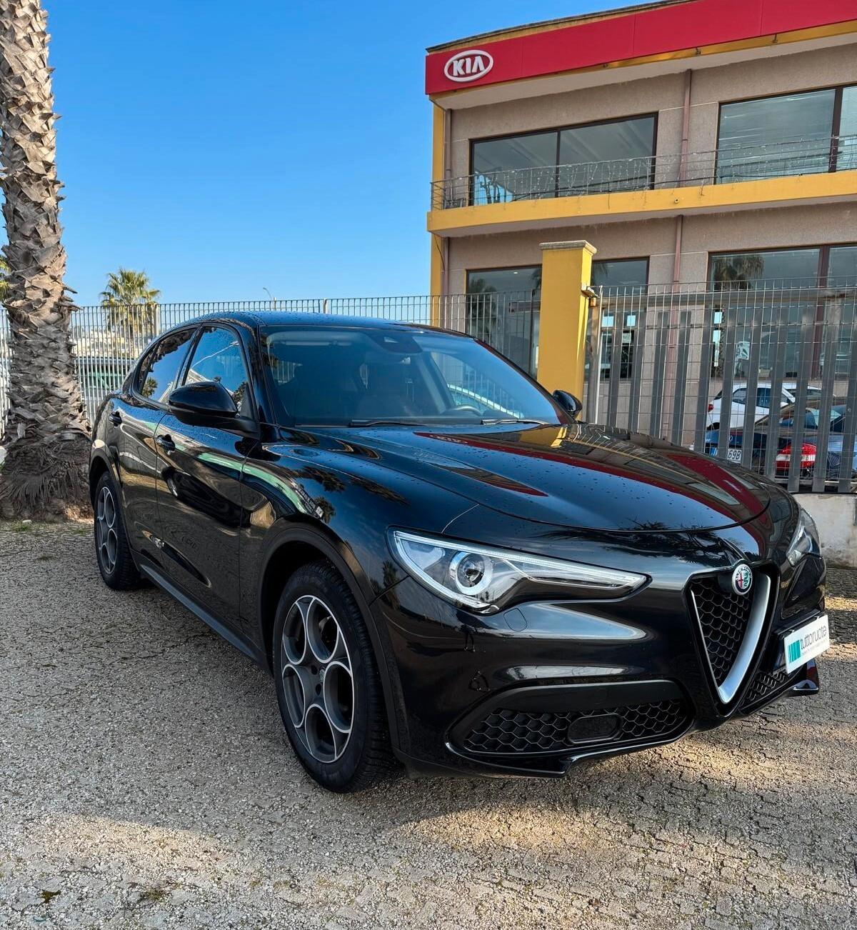 Alfa Romeo Stelvio 2.2 Turbodiesel 160 CV AT8 RWD Sport-Tech