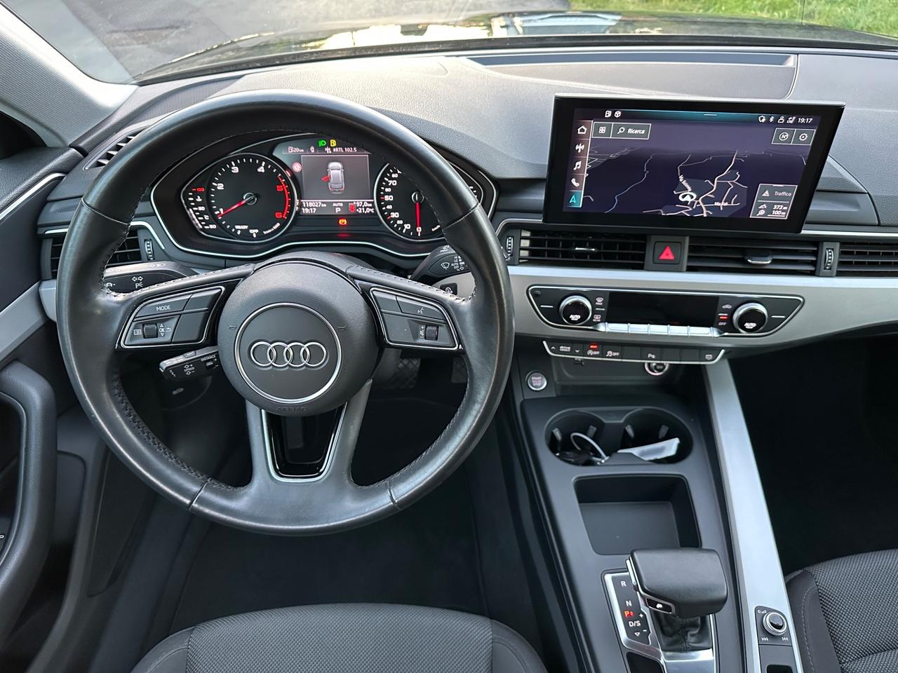 Audi A4 Avant 40 TDI quattro S tronic Business Advanced