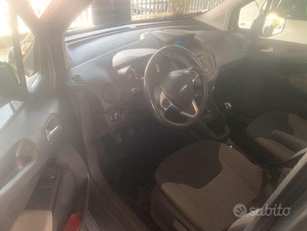 Ford Tourneo Courier 10000