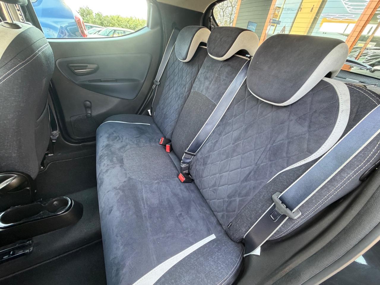 Lancia Ypsilon 1.2 69 CV GPL Ecochic Gold