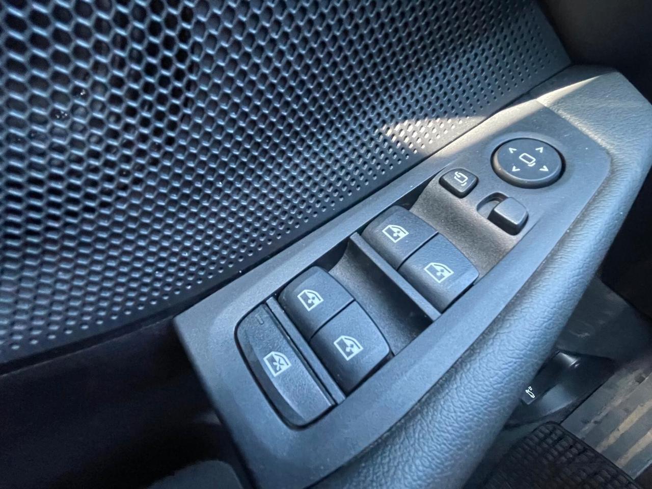Bmw (F40) 118d 5p. Business advantage