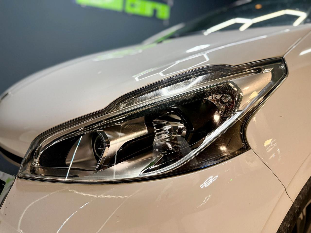 Peugeot 208 PureTech Turbo 110 EAT6 S&S 5 porte Allure