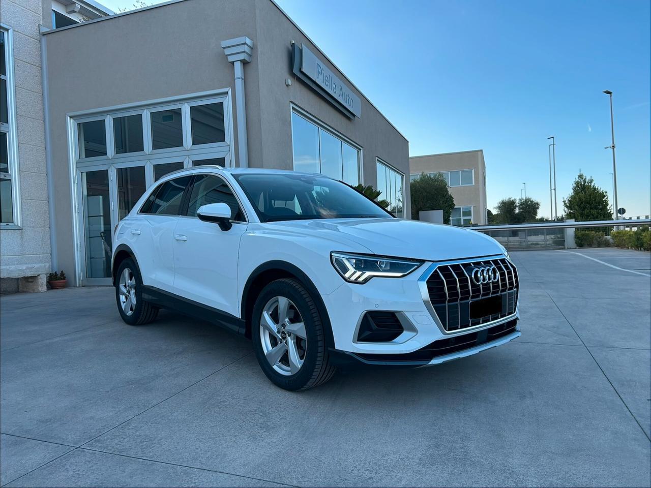 Audi Q3 35 TDI S tronic Business Advanced