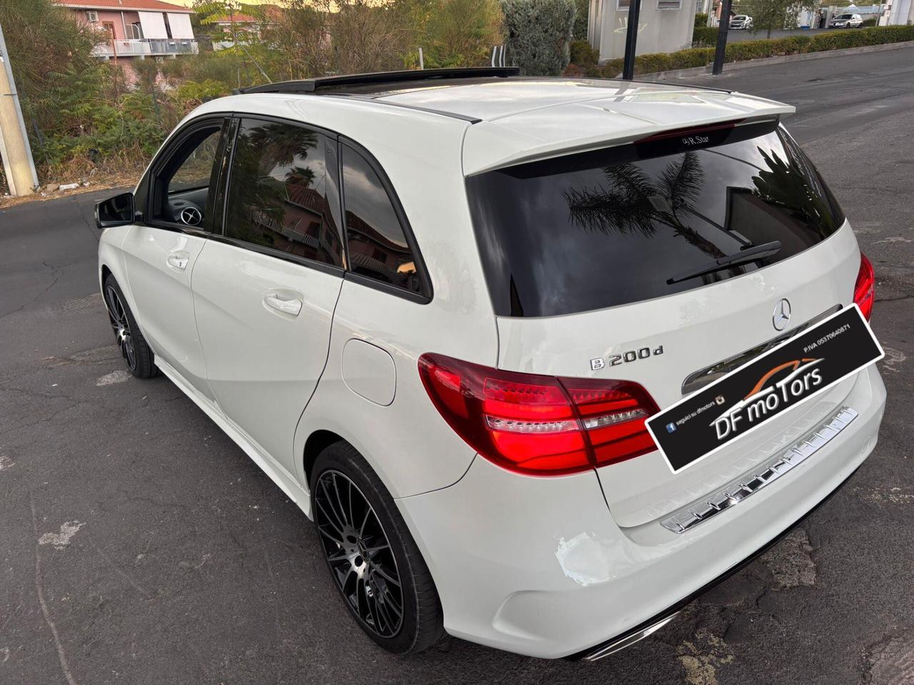 MERCEDES CLASE B 200 d PREMIUM-TETTO APRIBILE-86.000