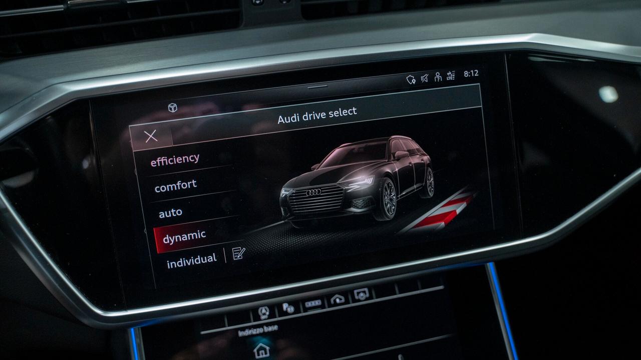 Audi A6 AVANT 40 2.0 TDI 3 X S LINE TRONIC MHEV QUATTRO 19" VIRTUAL CKT BANG & OLUFSEN PACK LUCI M