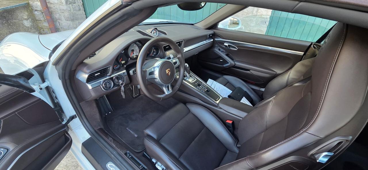 Porsche 911 991 Carrera 4S Cabriolet 3.8 Book service Sport Crono
