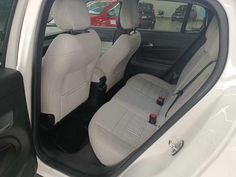 FIAT 600 (2023-->) Hybrid DCT MHEV La Prima