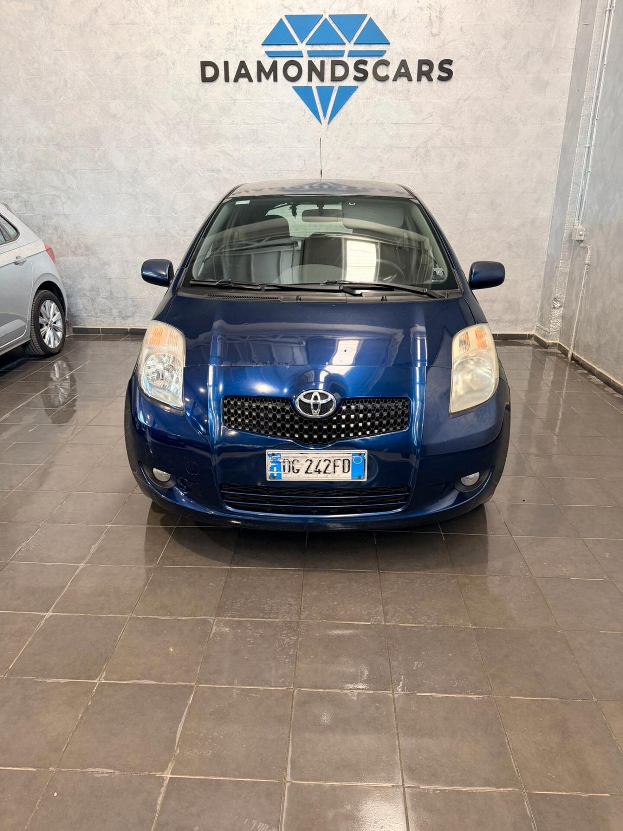 Toyota Yaris 1.0 3 porte FRIZIONE NUOVA!!!