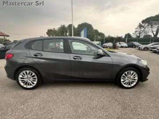 BMW 120 Serie 1 F40 120d xdrive Bus Adva auto GB628PB