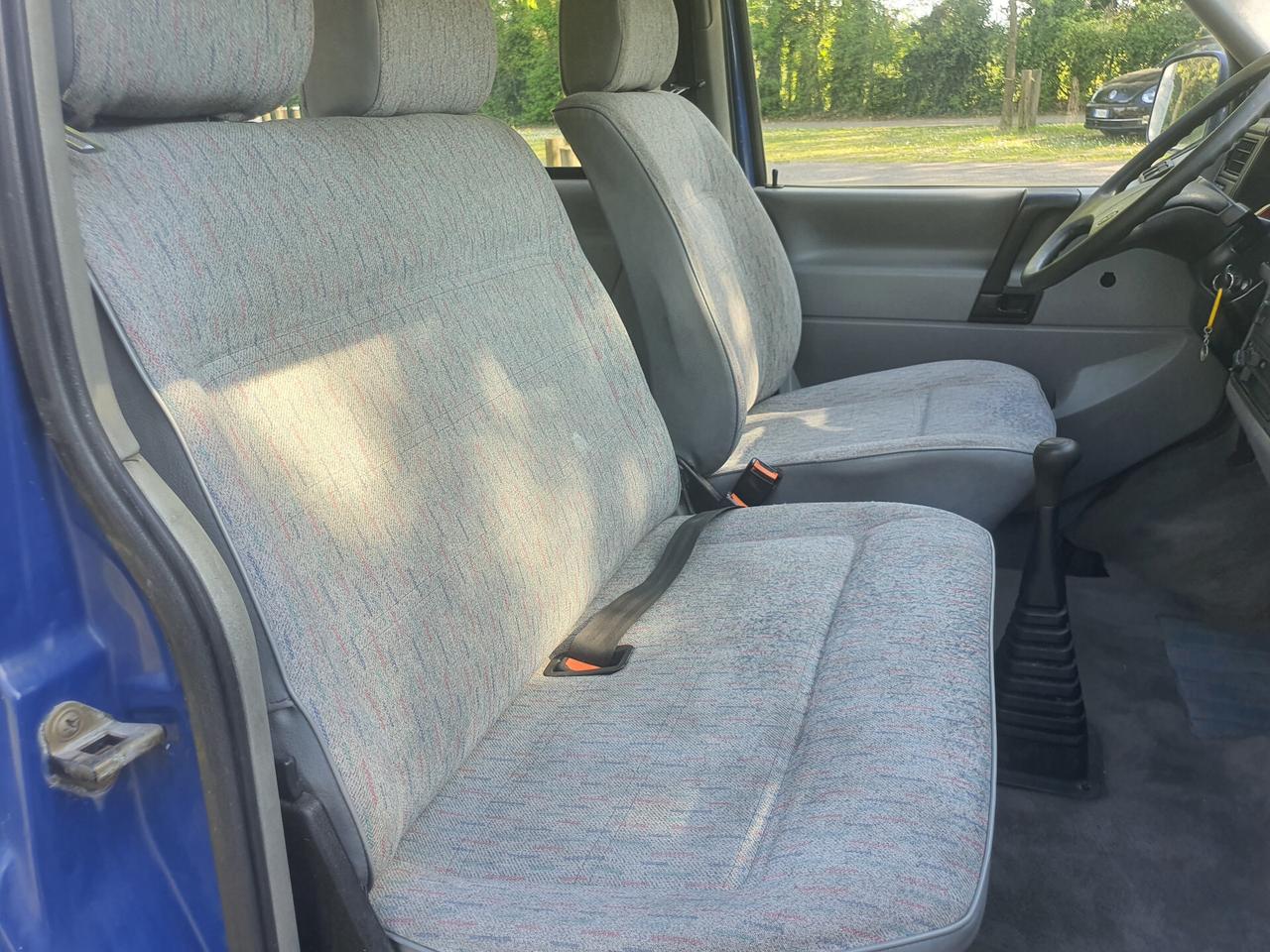 Volkswagen T3 Caravelle 9 POSTI