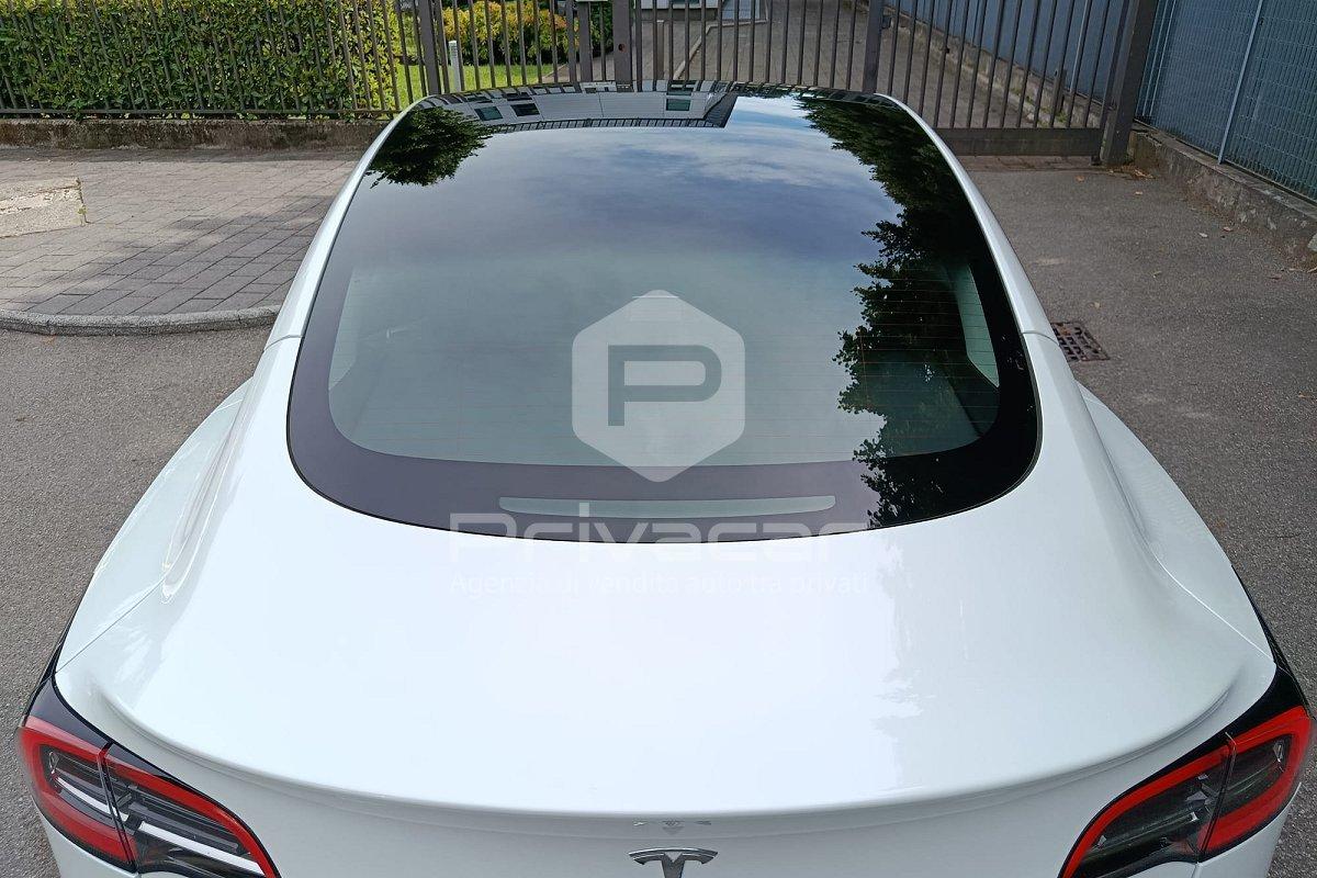 TESLA Model 3 RWD