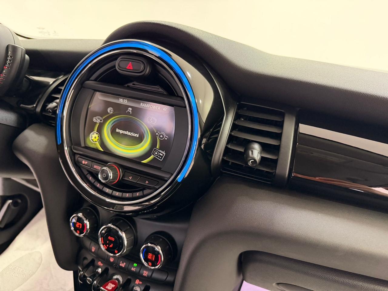 Mini 1.5 One D Business XL-GARANTITA-LED-2016